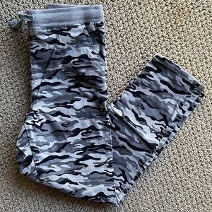 Boys camp pants - size L